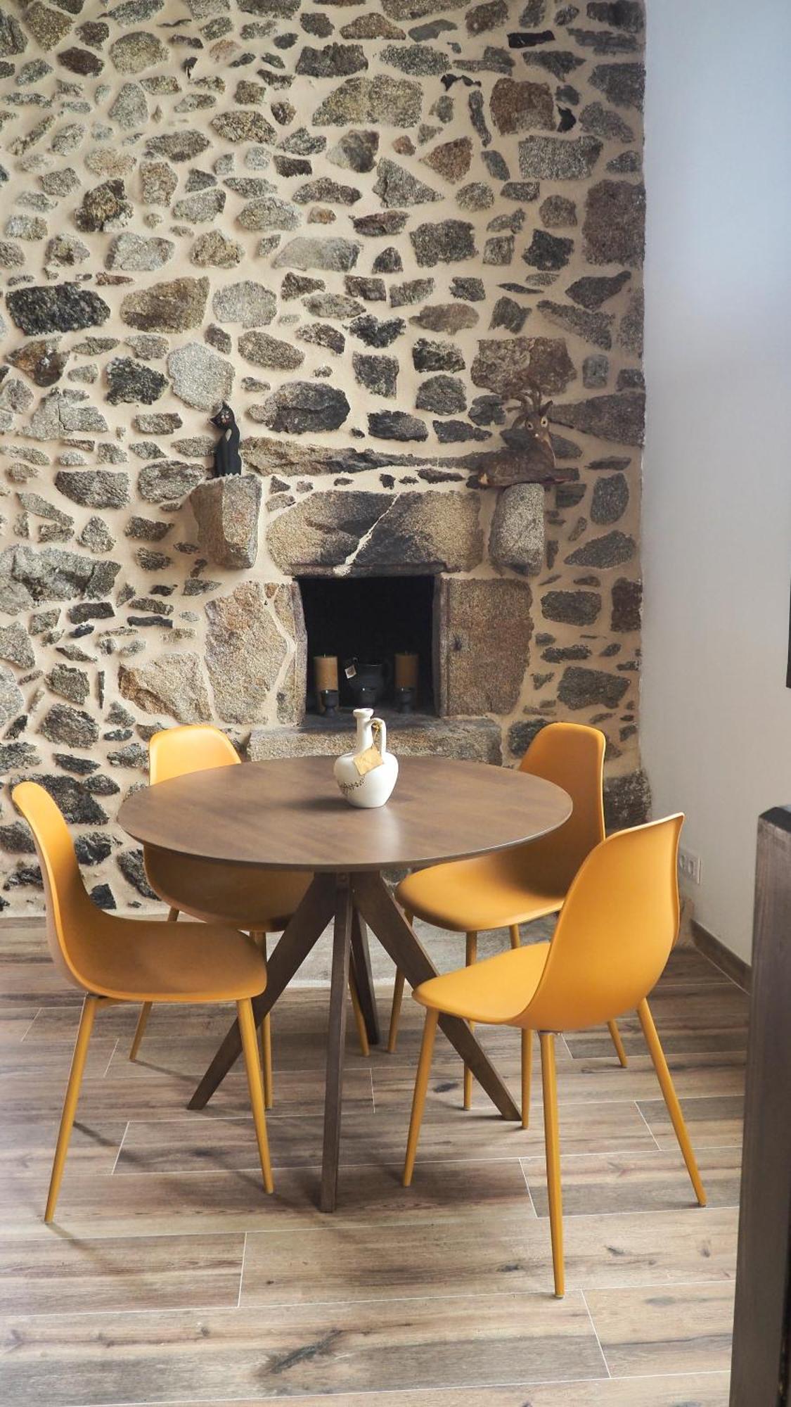Apartamentos Muralla Sacra Sober Zewnętrze zdjęcie