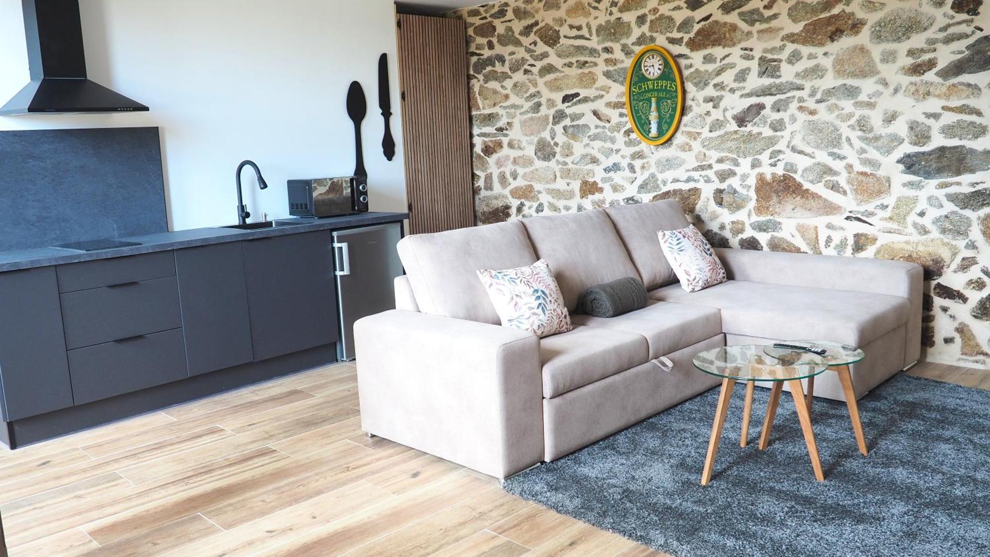 Apartamentos Muralla Sacra Sober Zewnętrze zdjęcie