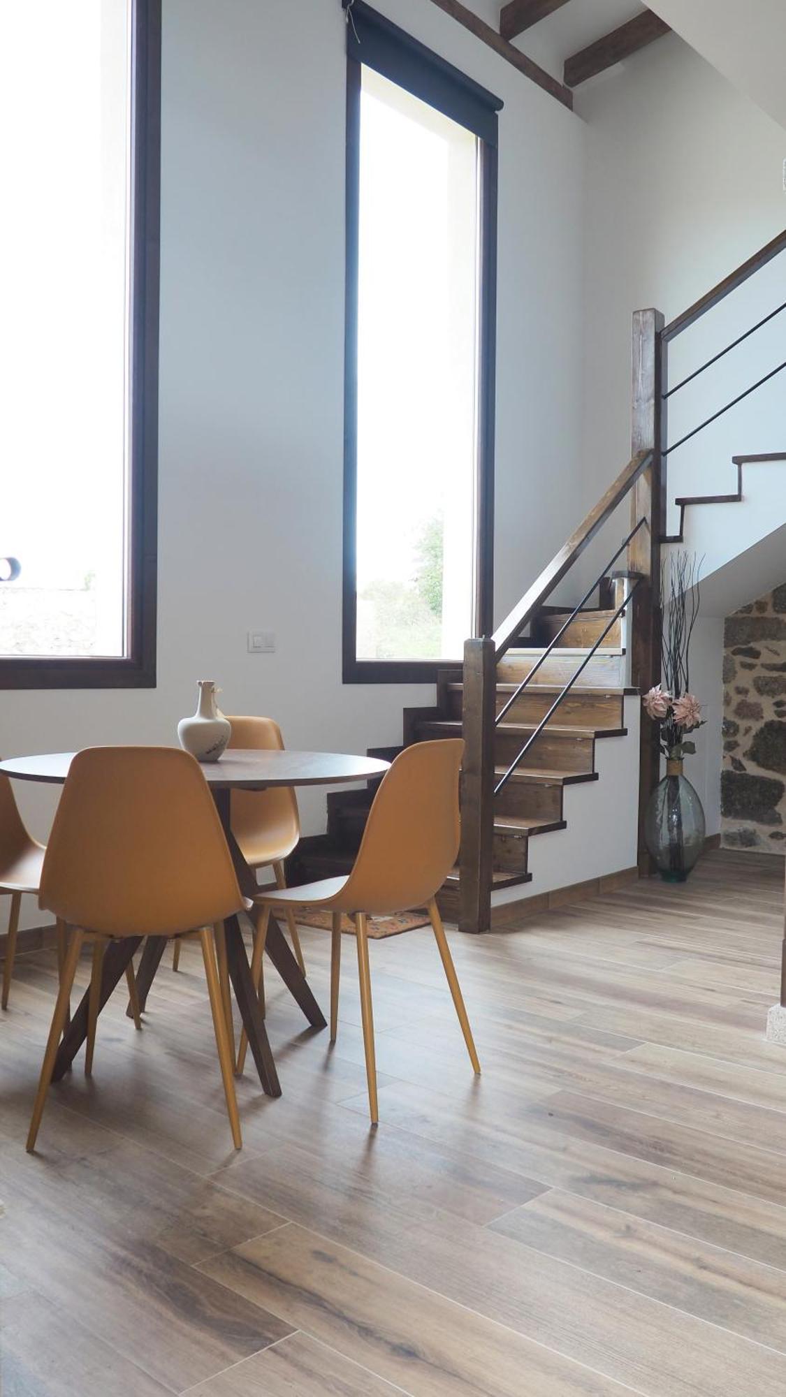 Apartamentos Muralla Sacra Sober Zewnętrze zdjęcie
