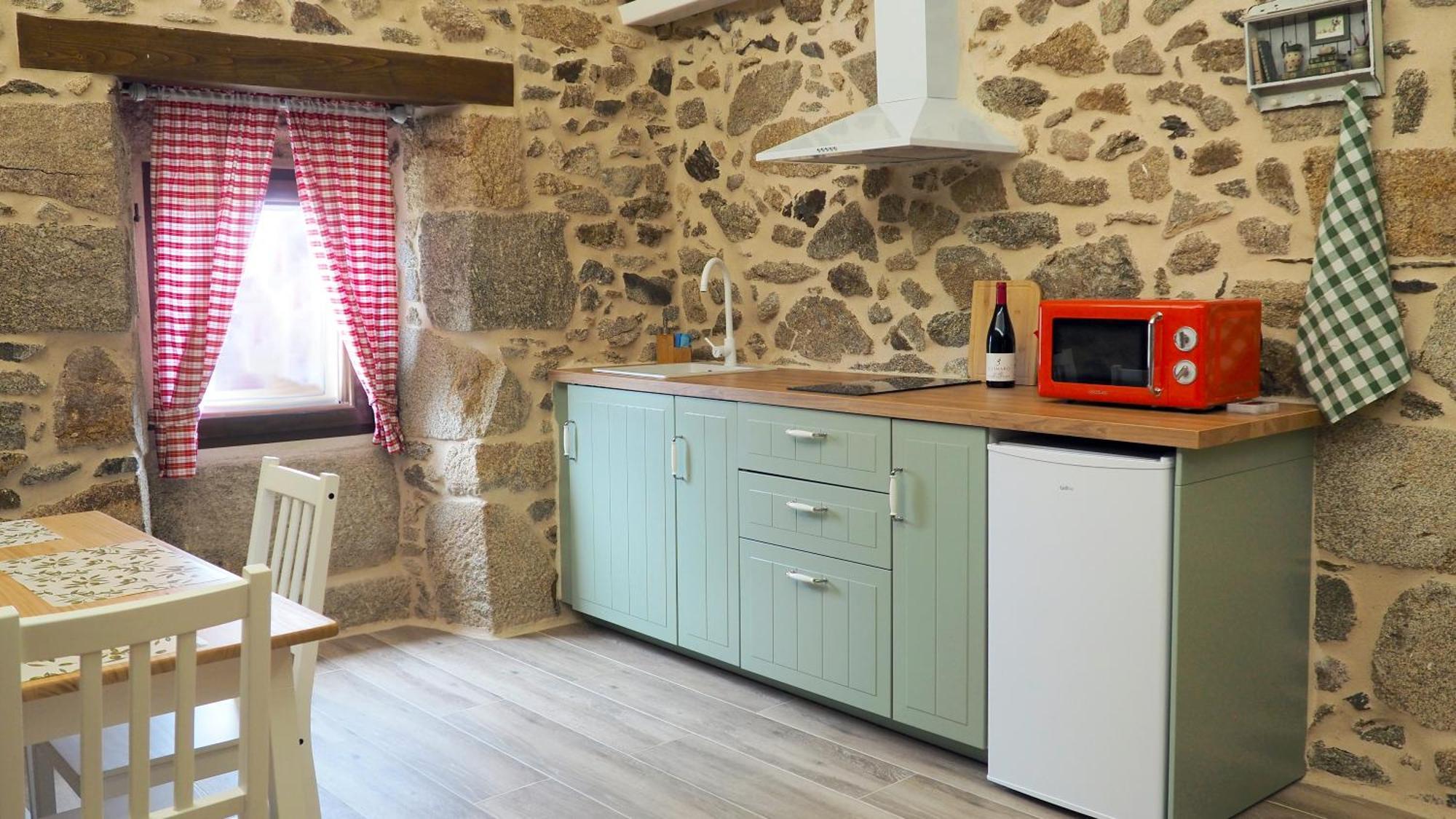Apartamentos Muralla Sacra Sober Zewnętrze zdjęcie