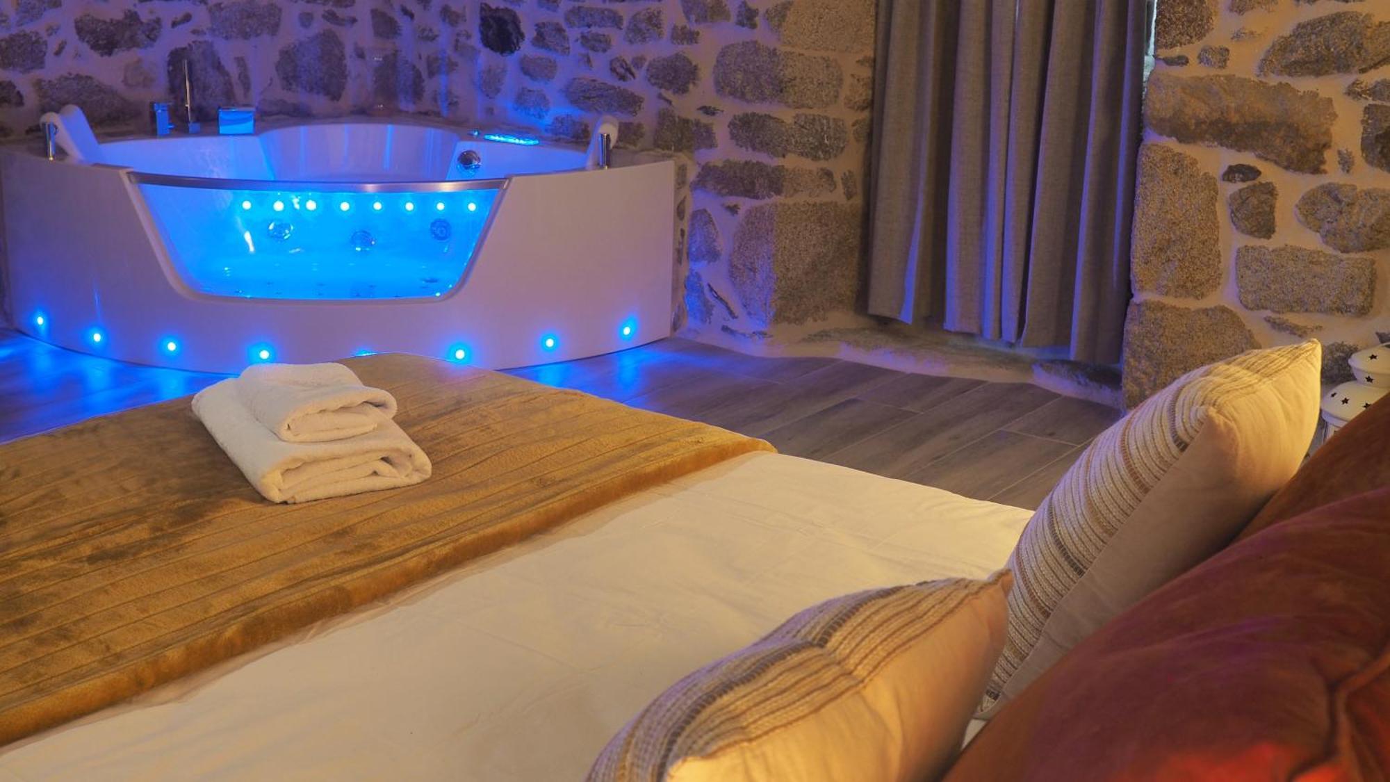 Apartamentos Muralla Sacra Sober Zewnętrze zdjęcie