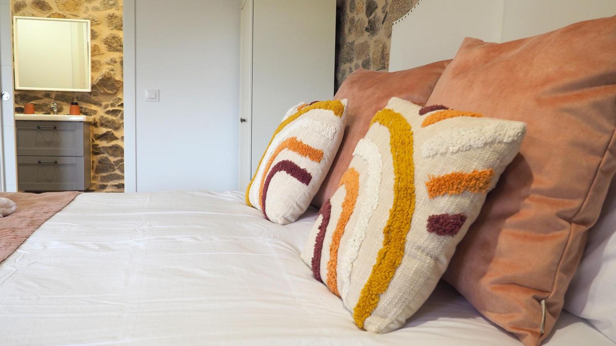 Apartamentos Muralla Sacra Sober Zewnętrze zdjęcie