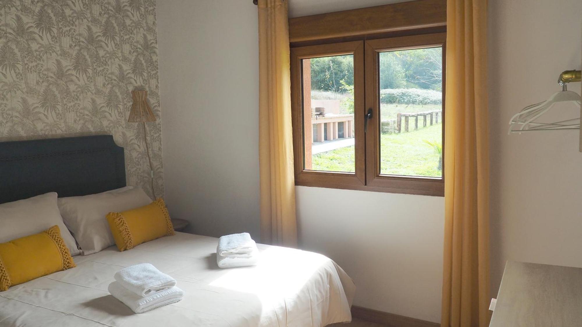 Apartamentos Muralla Sacra Sober Zewnętrze zdjęcie