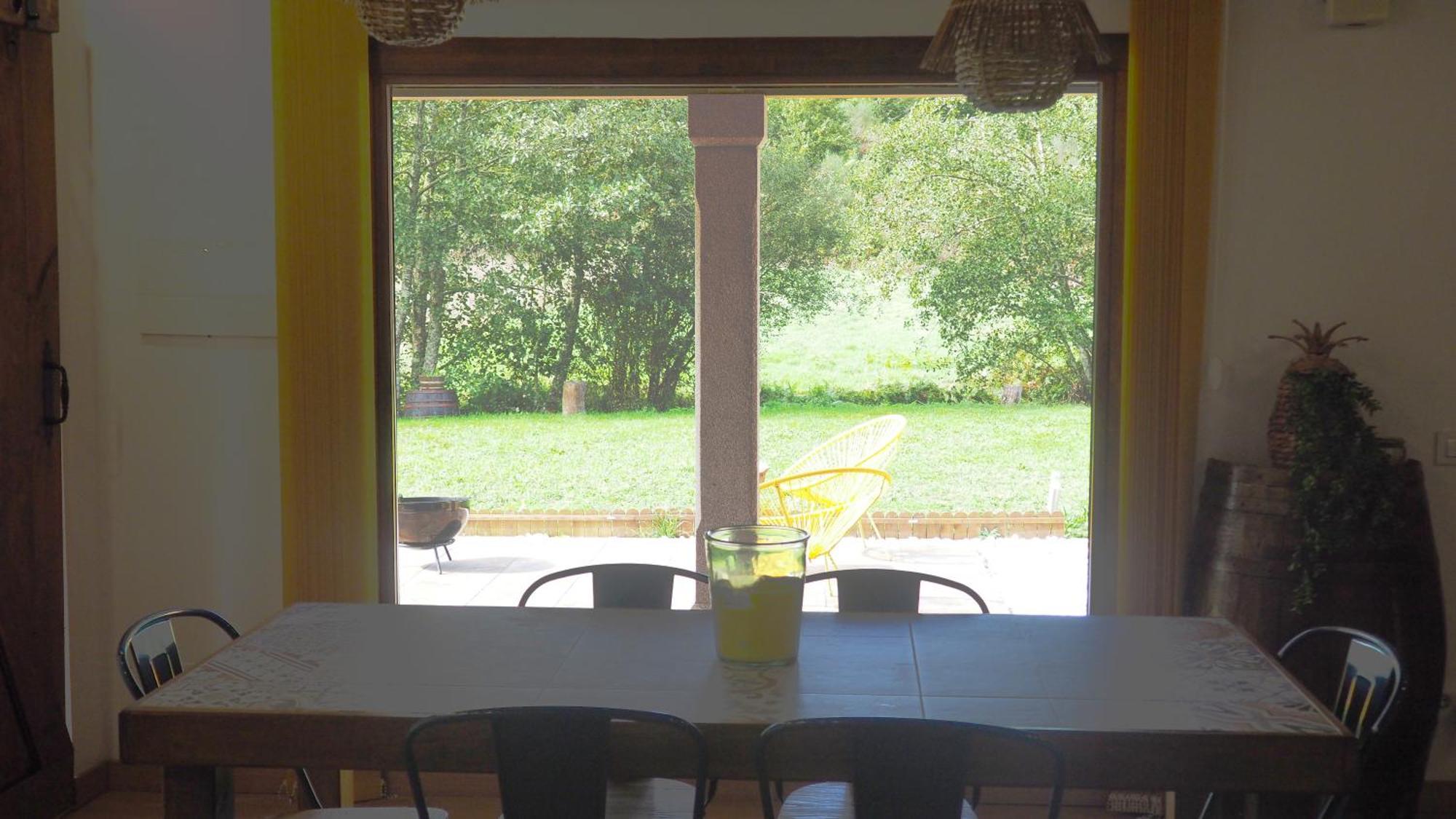 Apartamentos Muralla Sacra Sober Zewnętrze zdjęcie